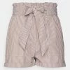ONLY Tall ONLSMILLA BELT - Shorts - Toasted Coconut White