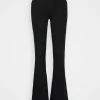 ONLY Tall ONLHELLA LIFE RETRO FLARED - Flared Jeans - Black -ONLY Tall Shop e55d9748fb8a4bdd9d4fa4769289cd04