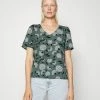 ONLY Tall ONLNOVA LUX LARA - Blouse - Balsam Green/white