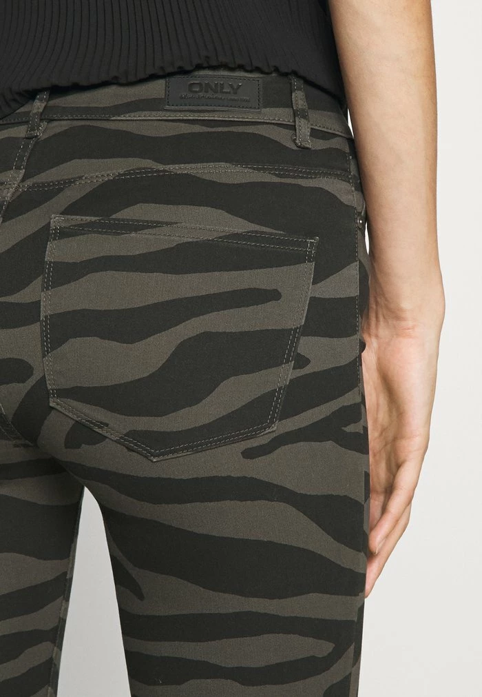 ONLY Tall ONLNINE ESTER PANTS - Trousers - Black 7 ONLY Tall ONLNINE ESTER PANTS - Trousers - Black - Image 5