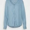 ONLY Tall ONLPEMA FALLOW LIFE - Button-down Blouse - Medium Blue Denim -ONLY Tall Shop e84eaa1ba4e445ce9a402ac8e4b6a198