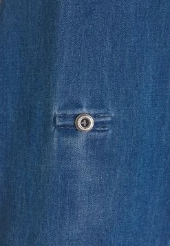 ONLY Tall ONLCHICAGO DRESS - Denim Dress - Medium Blue Denim 7 ONLY Tall ONLCHICAGO DRESS - Denim Dress - Medium Blue Denim -ONLY Tall Shop ea2deaaf89744ee6a6ee327fbb2e18a3