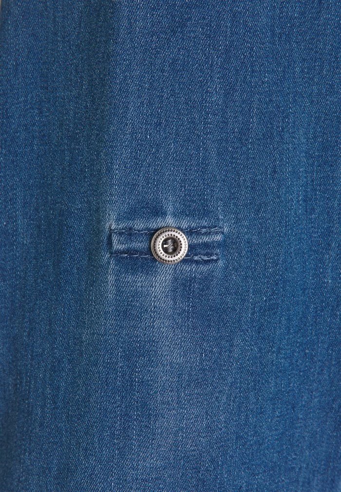 ONLY Tall ONLCHICAGO DRESS - Denim Dress - Medium Blue Denim 5 ONLY Tall ONLCHICAGO DRESS - Denim Dress - Medium Blue Denim - Image 3