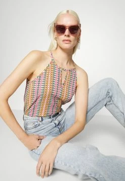 ONLY Tall ONLNOVA LUX KEYHOLE - Top - Solar Power 12 ONLY Tall ONLNOVA LUX KEYHOLE - Top - Solar Power -ONLY Tall Shop ebbaf9a9e54f442f95c1f17664969fc1