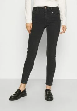ONLY Tall ONLYERICA LIGHT LIFE ANKLE CUT - Jeans Skinny Fit - Black