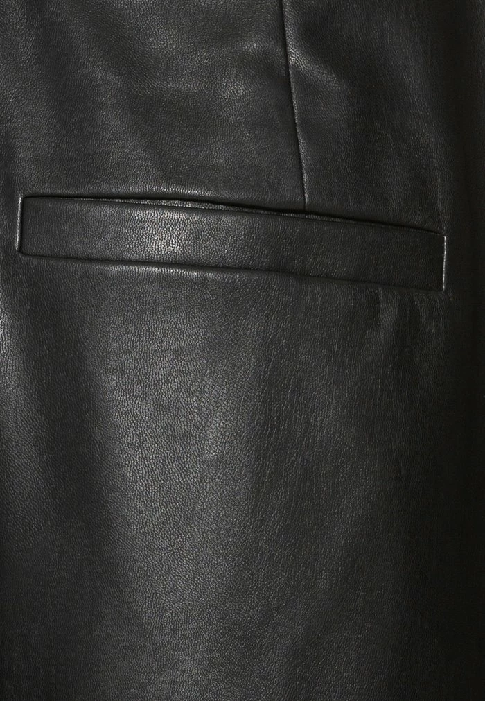 ONLY Tall ONLEMY - Shorts - Black 5 ONLY Tall ONLEMY - Shorts - Black - Image 3