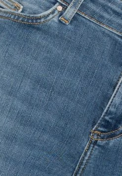 ONLY Tall ONLBLUSH LIFE MID - Bootcut Jeans - Light Blue Denim 7 ONLY Tall ONLBLUSH LIFE MID - Bootcut Jeans - Light Blue Denim -ONLY Tall Shop f51d52698dba4ab7ac44c14b50cea96c