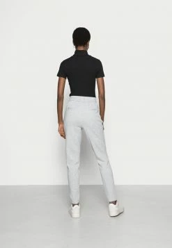 ONLY Tall ONLPOP EVERY LIFE EASY - Tracksuit Bottoms - Light Grey Melange -ONLY Tall Shop f5f635c7cfa3444ab1d132bf77986285