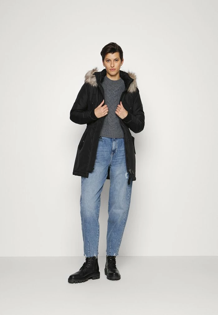 ONLY Tall ONLVERNA BALLOON RAW - Relaxed Fit Jeans - Medium Blue Denim 4 ONLY Tall ONLVERNA BALLOON RAW - Relaxed Fit Jeans - Medium Blue Denim - Image 2