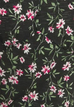 ONLY Tall ONLPELLA V NECK - Print T-shirt - Black/flowering Vines -ONLY Tall Shop fa1147dea0024746931d6515ed1654e5