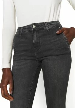 ONLY Tall ONLBLUSH LIFE - Jeans Skinny Fit - Black Denim -ONLY Tall Shop fa302deb2fd845c3b90e194bc93e89f6