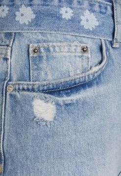 ONLY Tall ONLROBYN VINTAGE - Denim Shorts - Light Blue Denim 7 ONLY Tall ONLROBYN VINTAGE - Denim Shorts - Light Blue Denim -ONLY Tall Shop fe8583701d654fa6b67ed995c17eee01